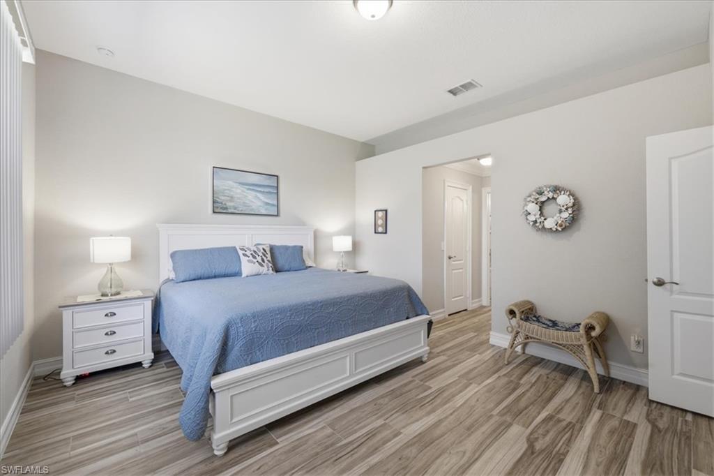 CORAL LAKES - Residential