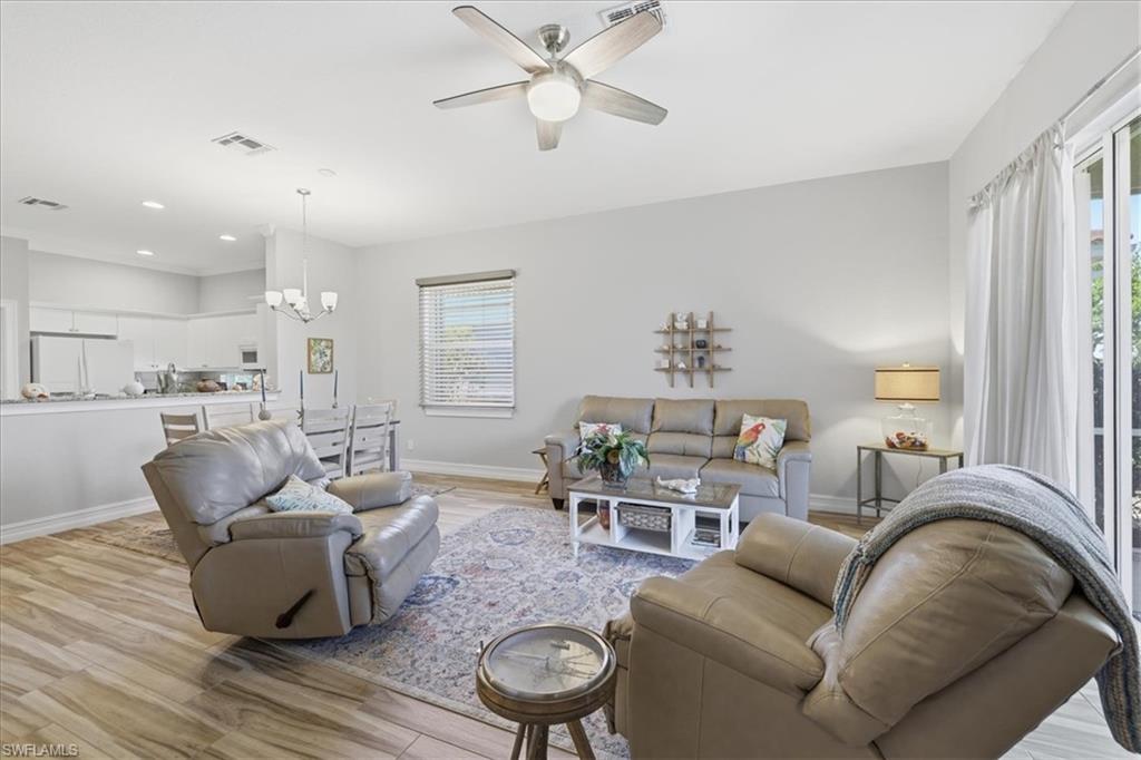 CORAL LAKES - Residential