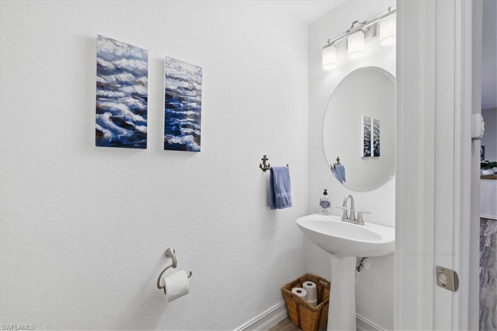 CORAL LAKES - Residential