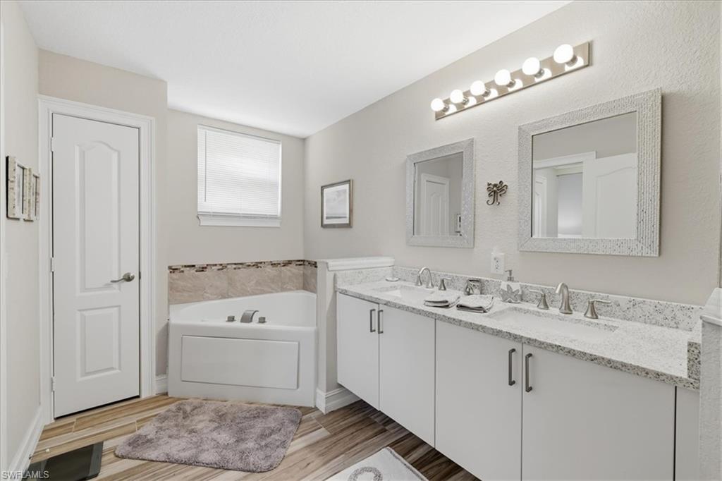 CORAL LAKES - Residential