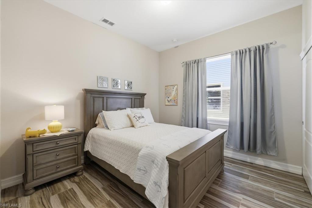 CORAL LAKES - Residential