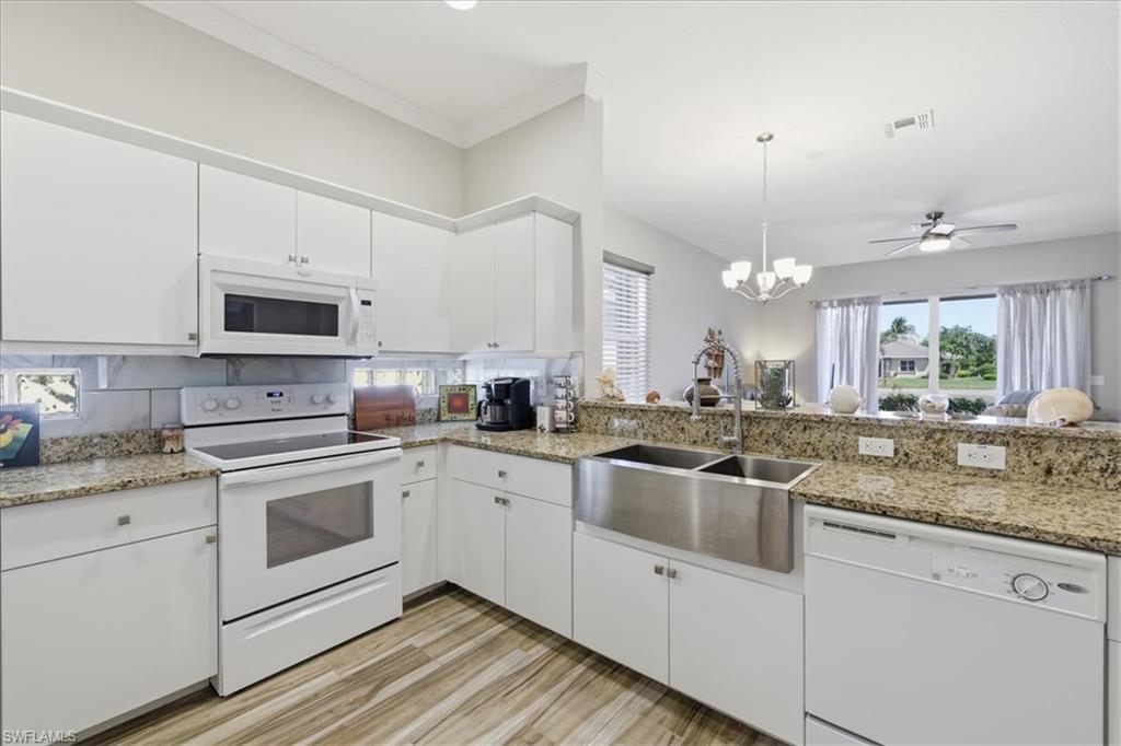 CORAL LAKES - Residential