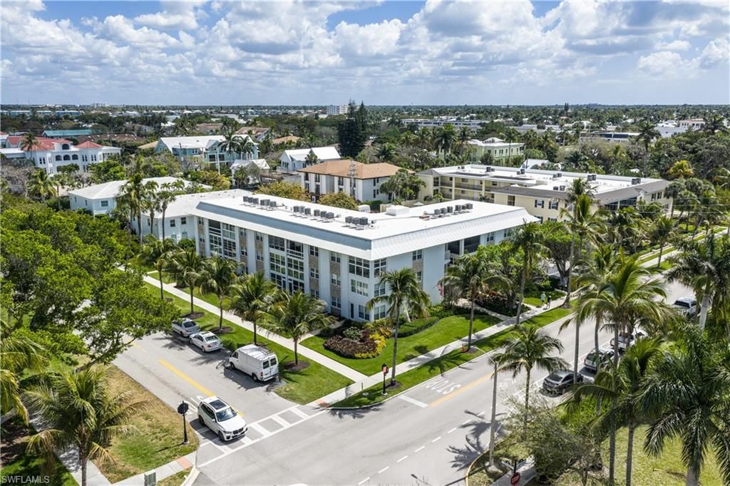 Photo of 1021 3rd ST S #306, NAPLES, FL 34102 (MLS # 226010362)