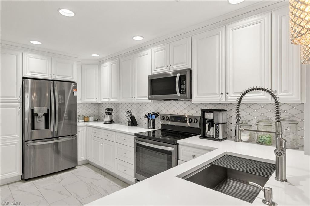 VILLAGE WALK OF BONITA SPRINGS - Residential