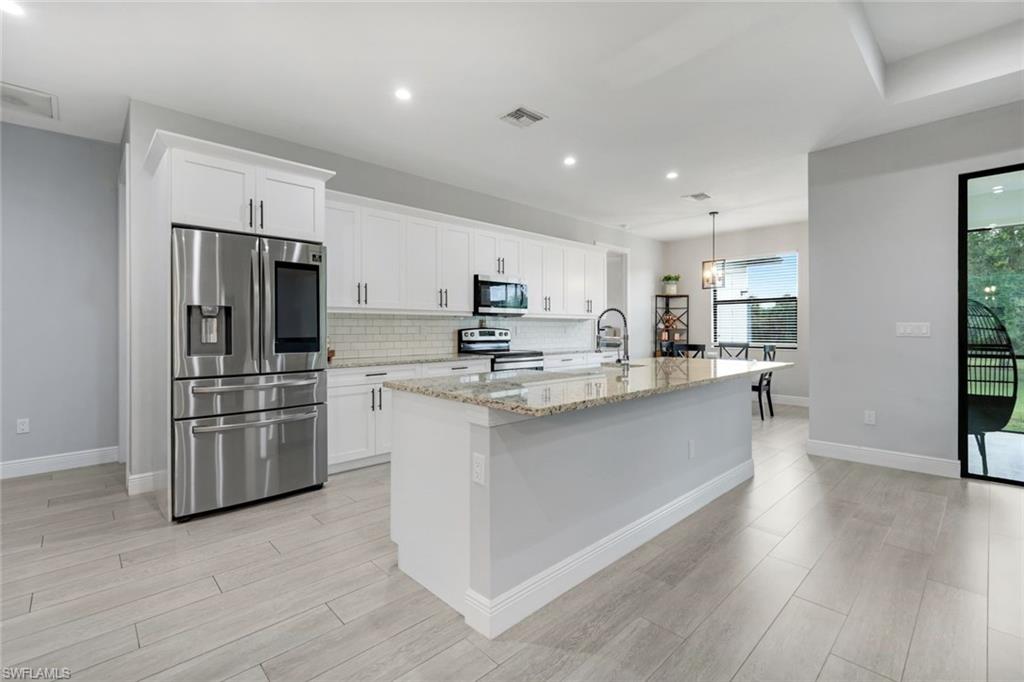 GOLDEN GATE ESTATES - Residential