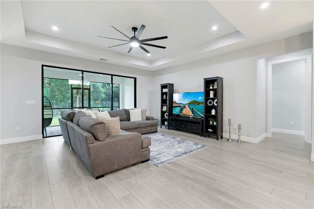 GOLDEN GATE ESTATES - Residential