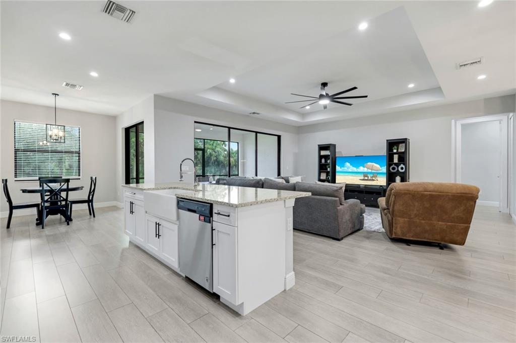 GOLDEN GATE ESTATES - Residential