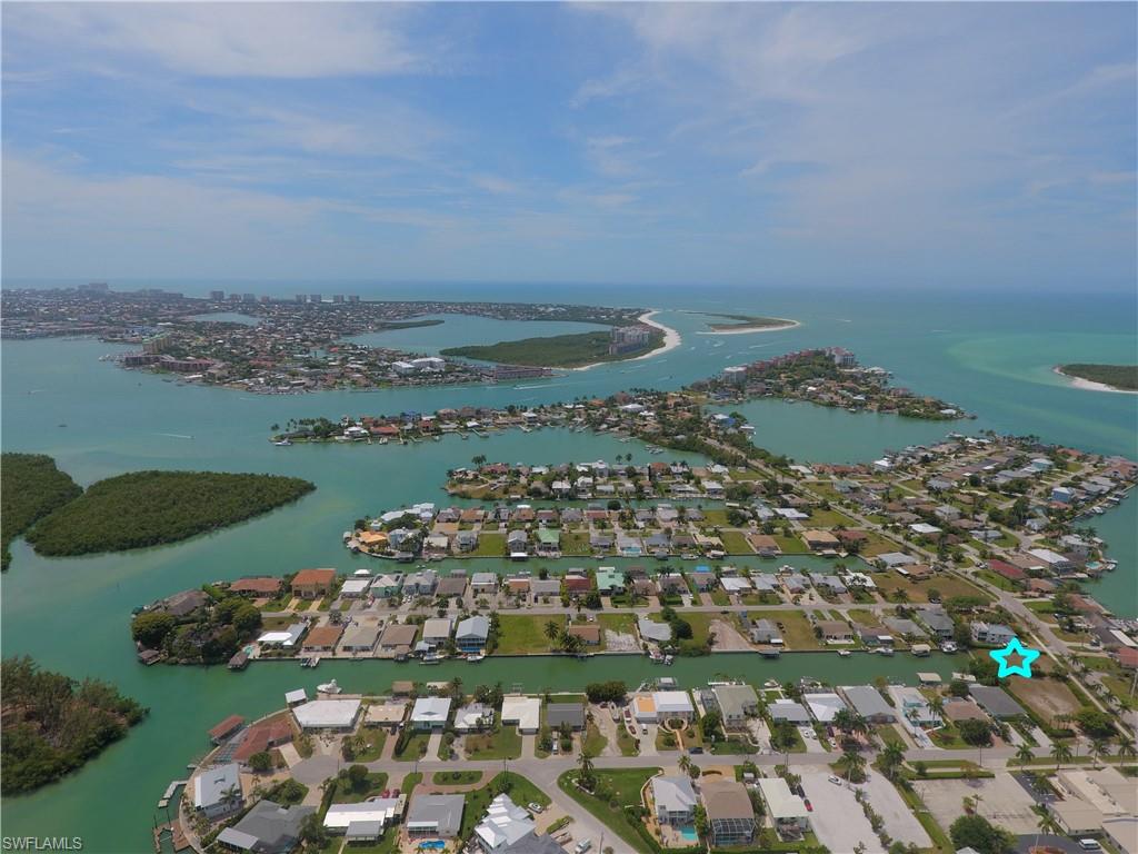 ISLES OF CAPRI - Land