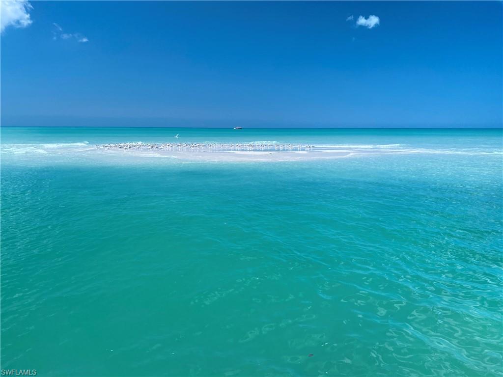 ISLES OF CAPRI - Land