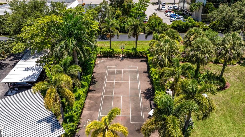 VENETIAN PALMS - Residential