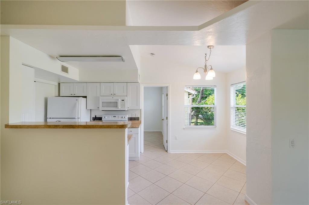 VENETIAN PALMS - Residential