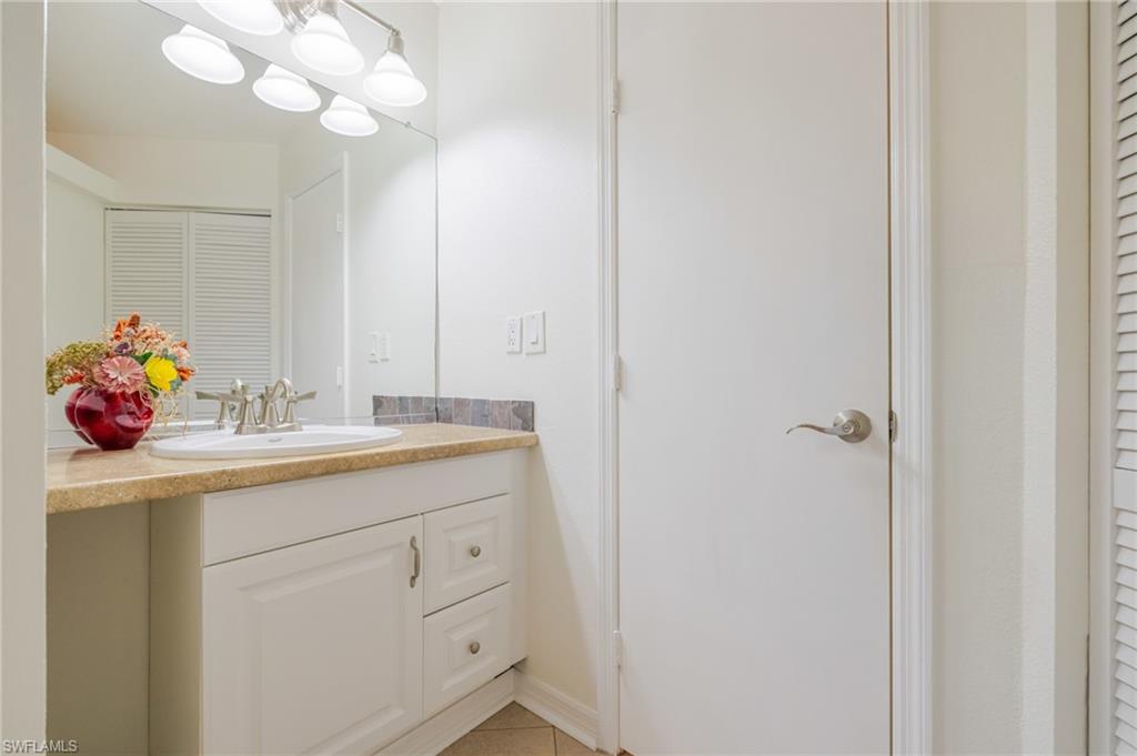 VENETIAN PALMS - Residential