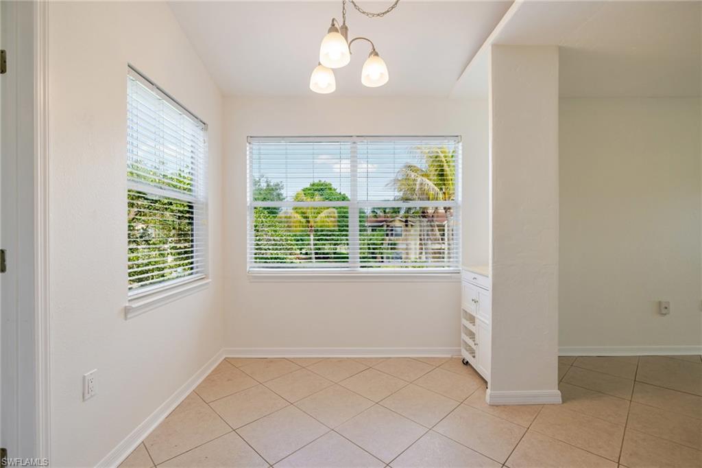 VENETIAN PALMS - Residential