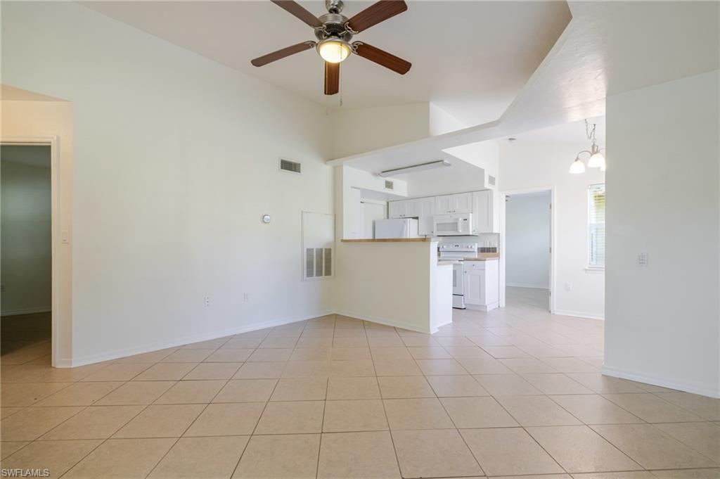 VENETIAN PALMS - Residential