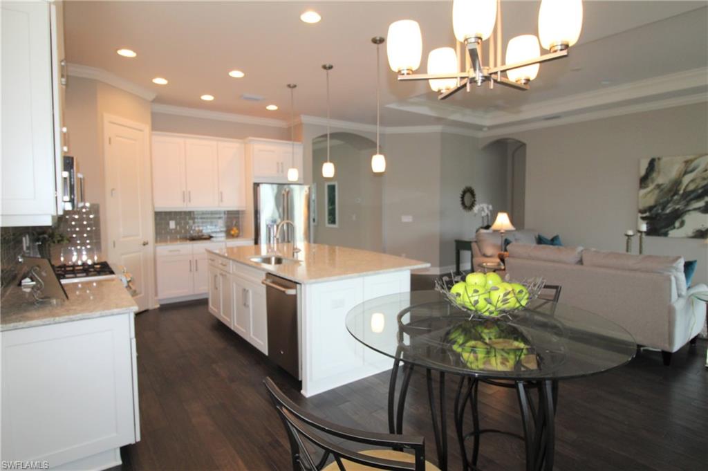 ESPLANADE - Residential