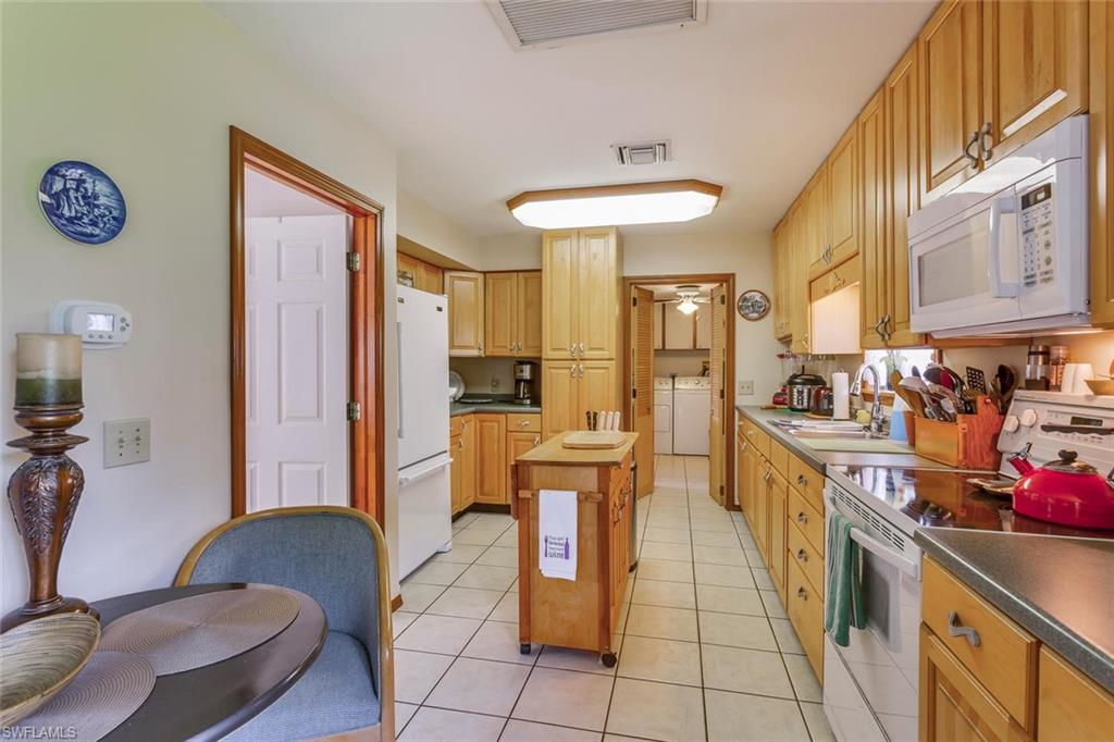 AVALON ESTATES - Residential