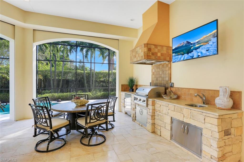 MOORINGS - Residential