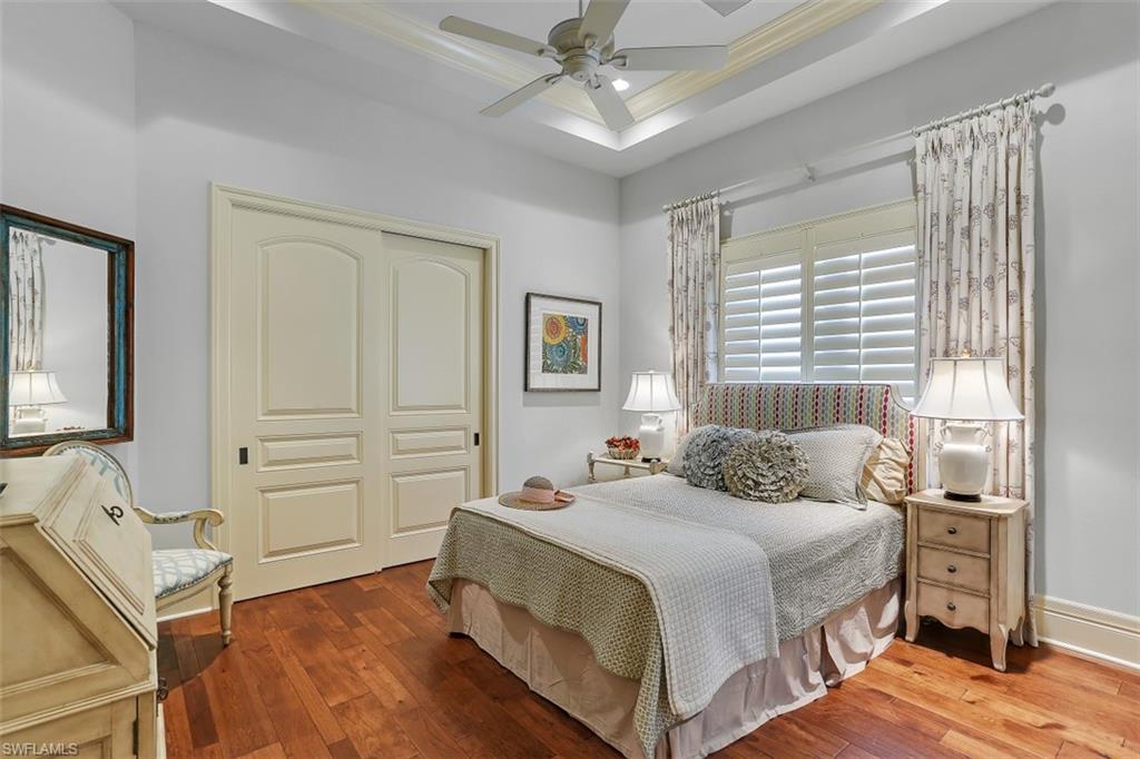 MOORINGS - Residential