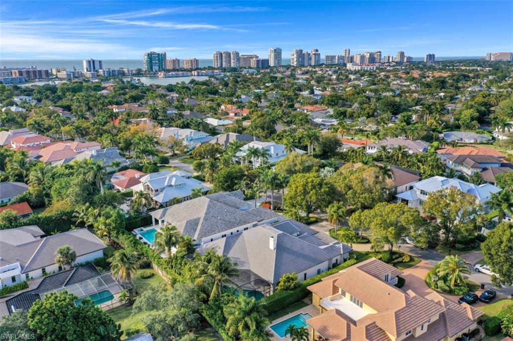 MOORINGS - Residential