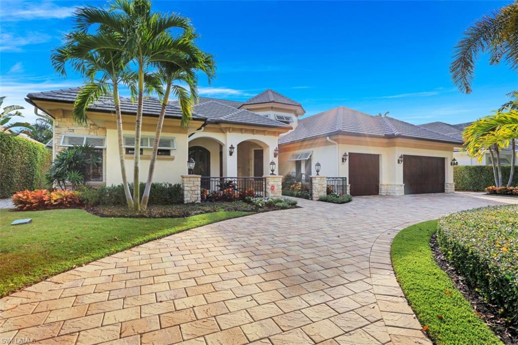 MOORINGS - Residential