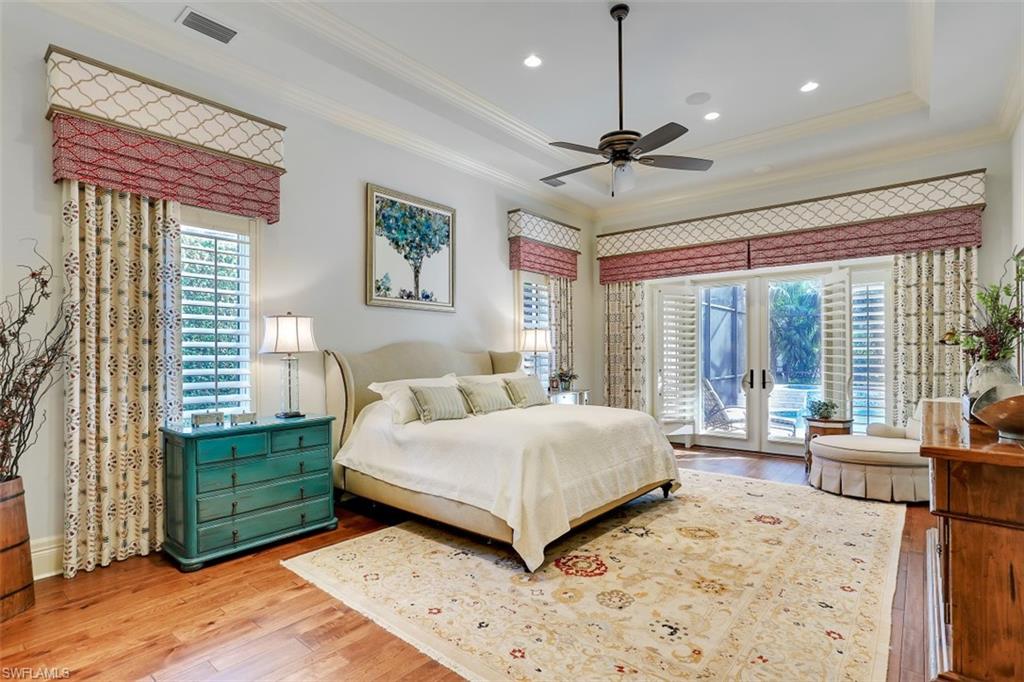 MOORINGS - Residential