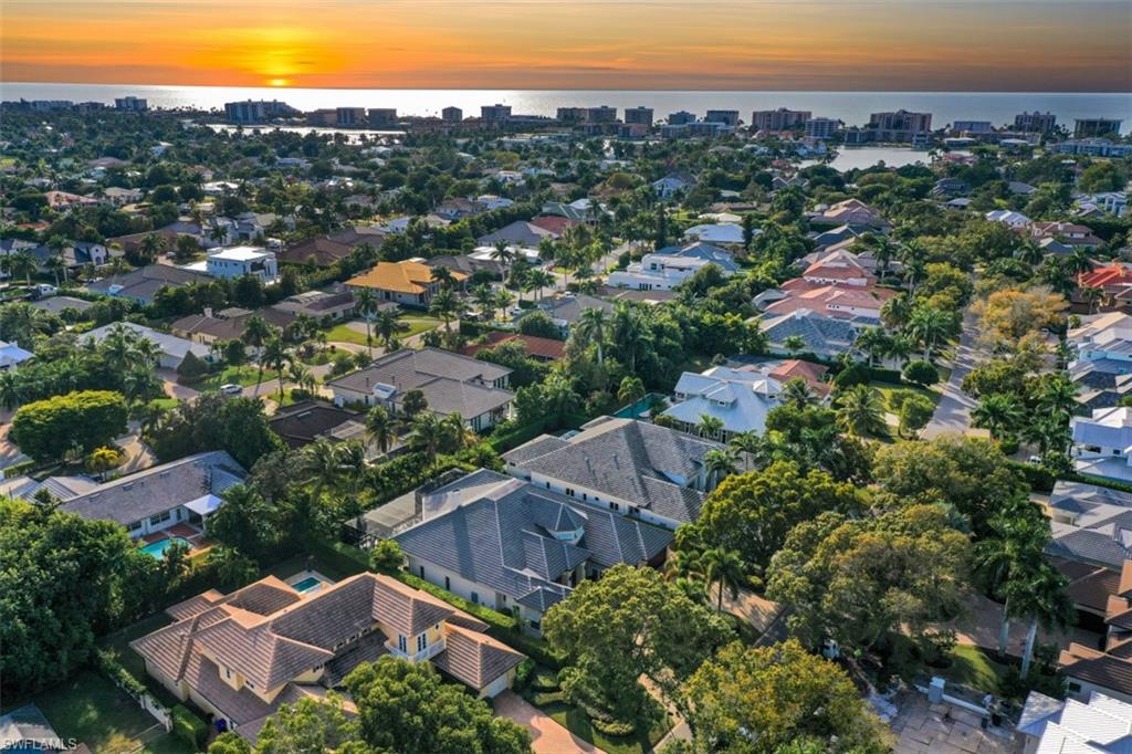 MOORINGS - Residential