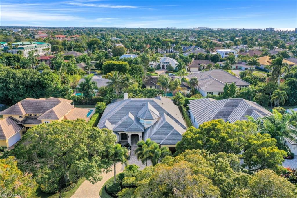 MOORINGS - Residential