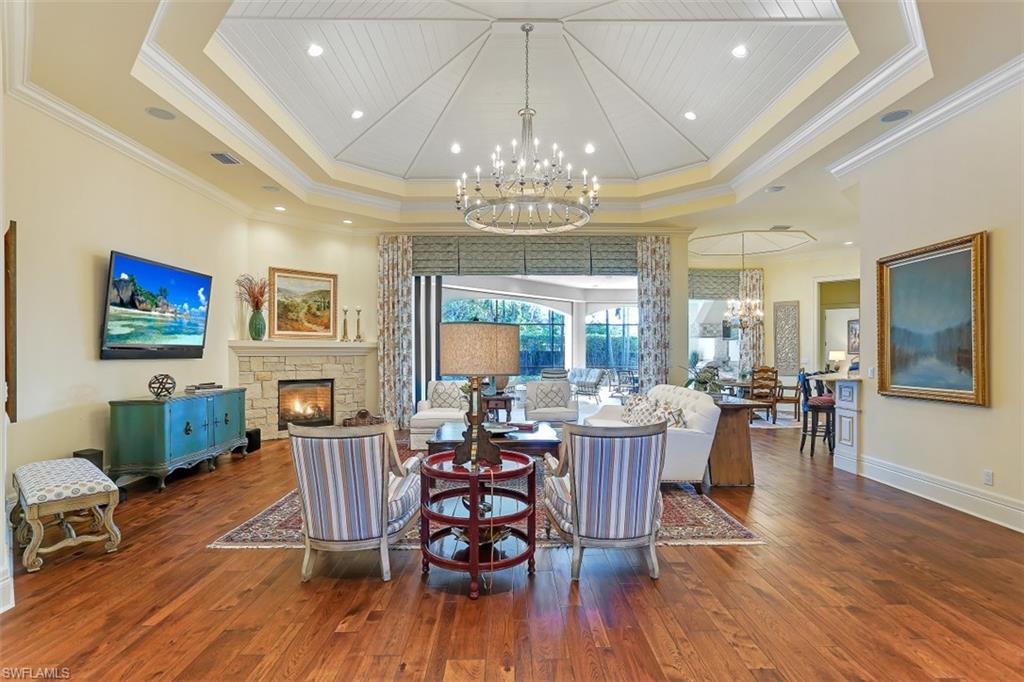 MOORINGS - Residential