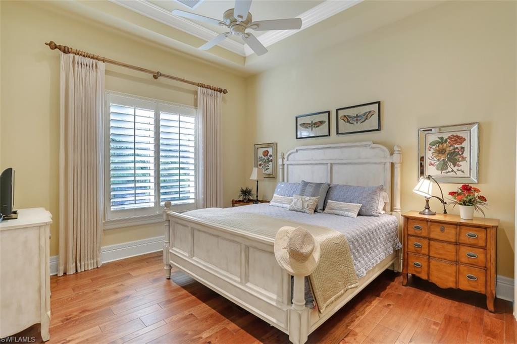 MOORINGS - Residential