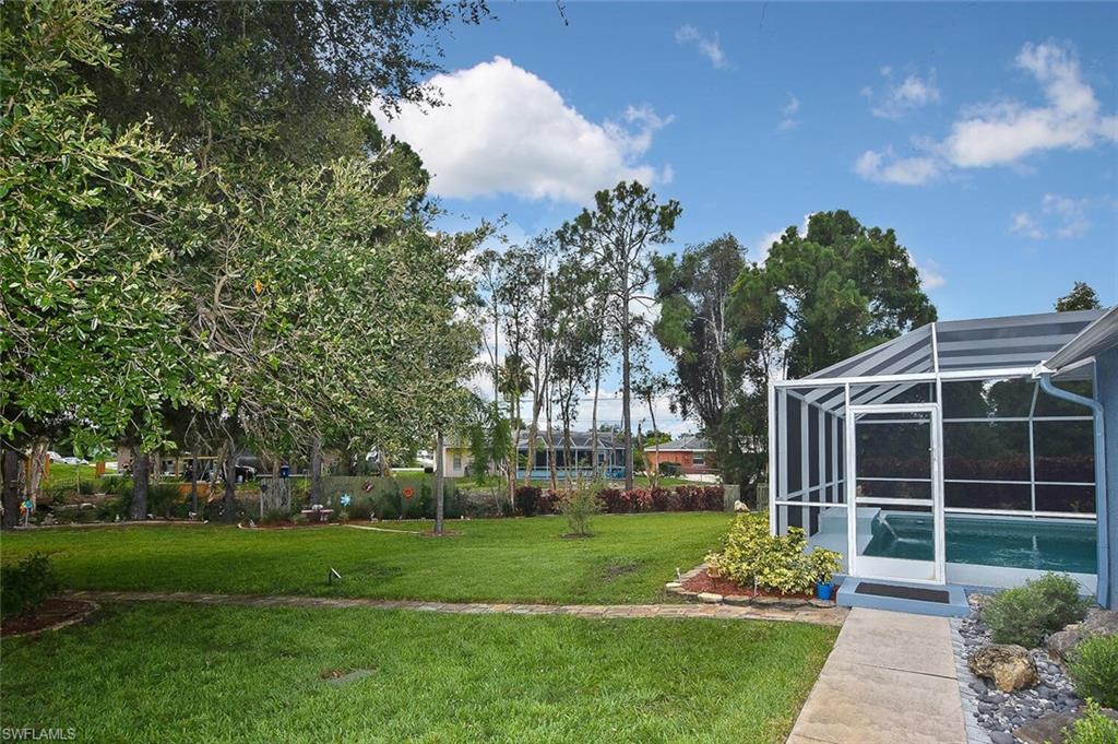 SAN CARLOS PARK - Residential