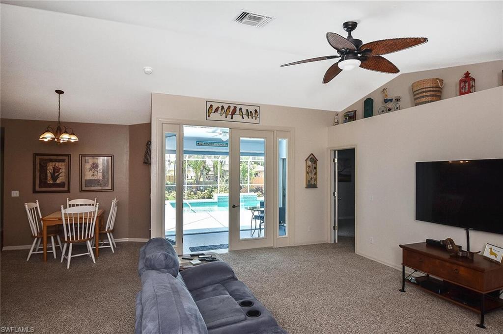 SAN CARLOS PARK - Residential