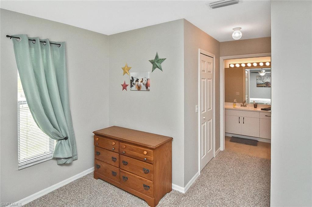 SAN CARLOS PARK - Residential