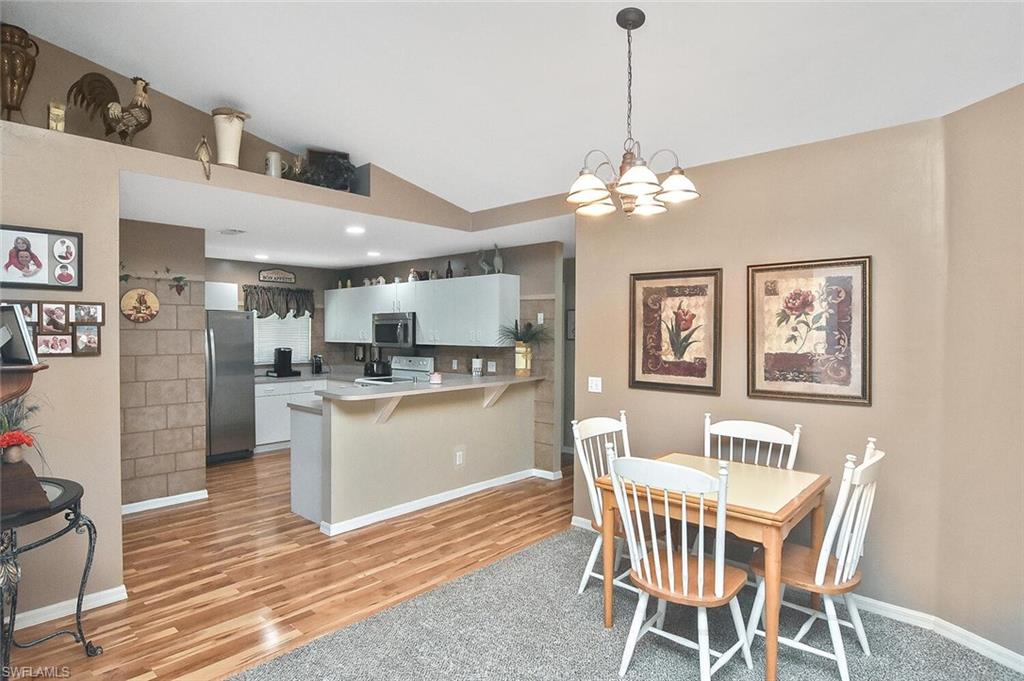 SAN CARLOS PARK - Residential