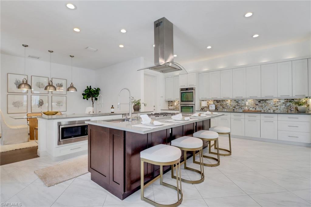 BURGUNDY FARMS - Residential