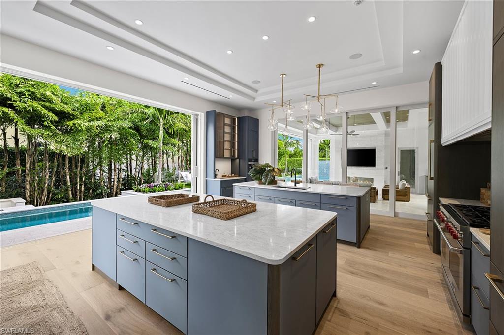 AQUALANE SHORES - Residential