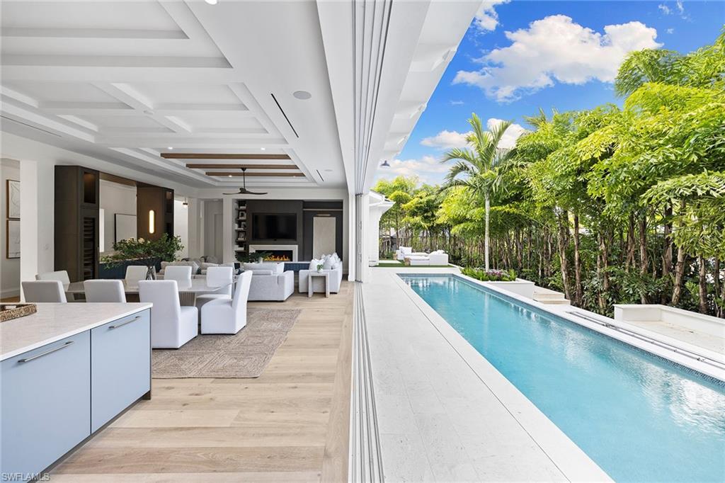 AQUALANE SHORES - Residential