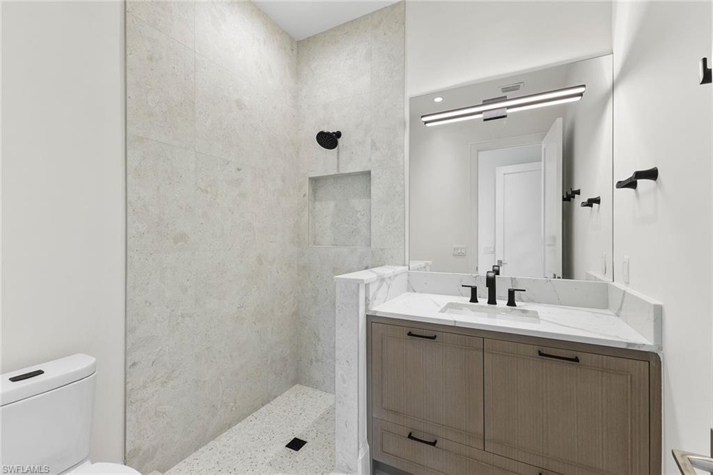 AQUALANE SHORES - Residential