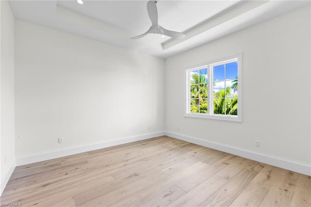 AQUALANE SHORES - Residential