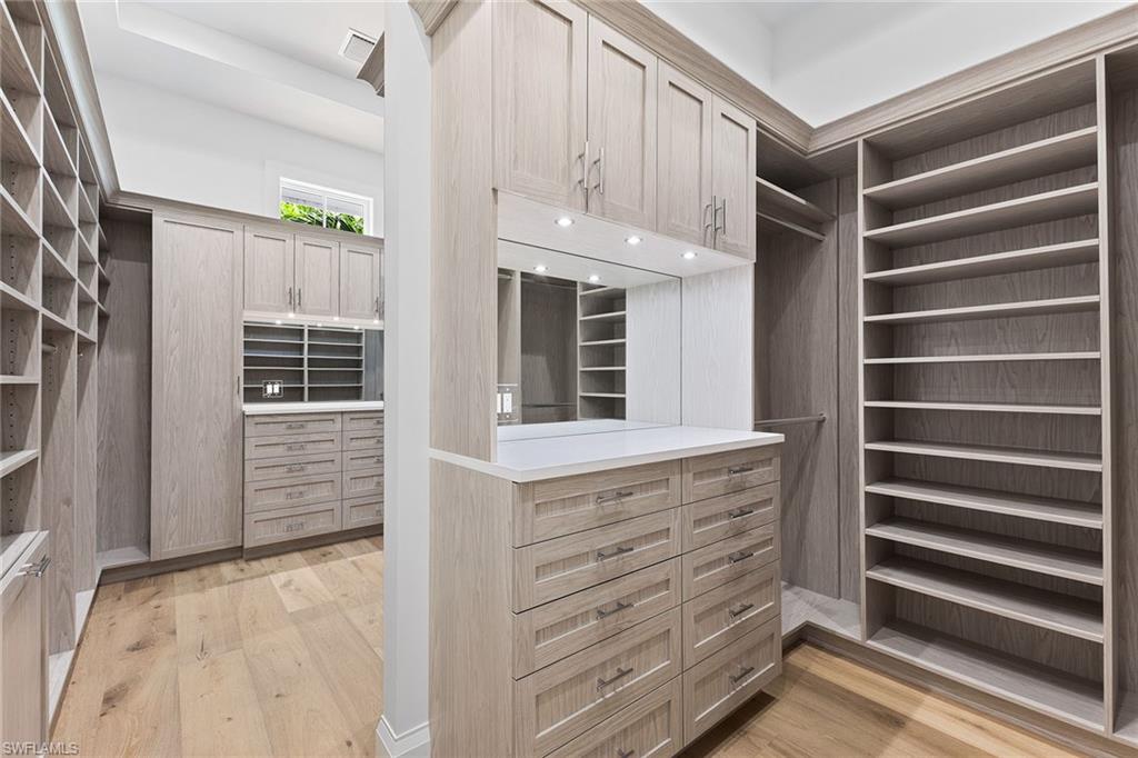 AQUALANE SHORES - Residential