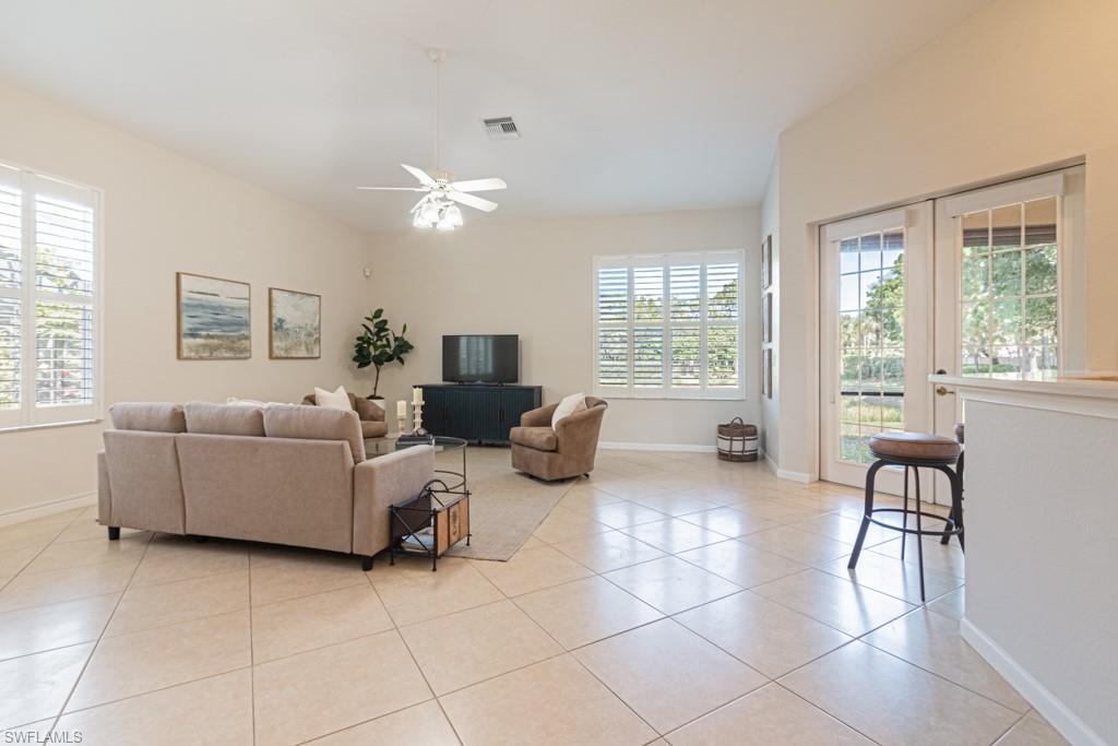 AUTUMN WOODS - Residential