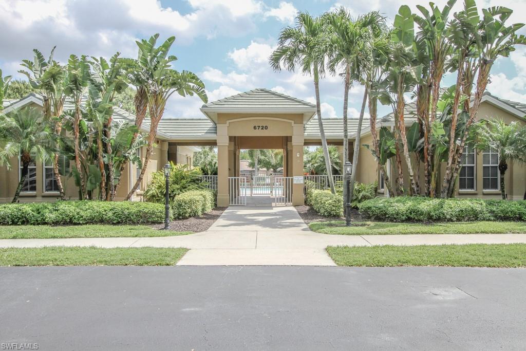 AUTUMN WOODS - Residential