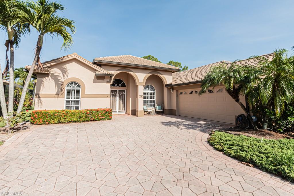 AUTUMN WOODS - Residential