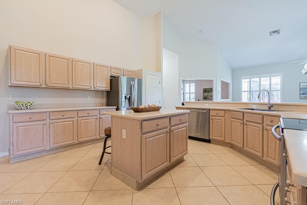 AUTUMN WOODS - Residential