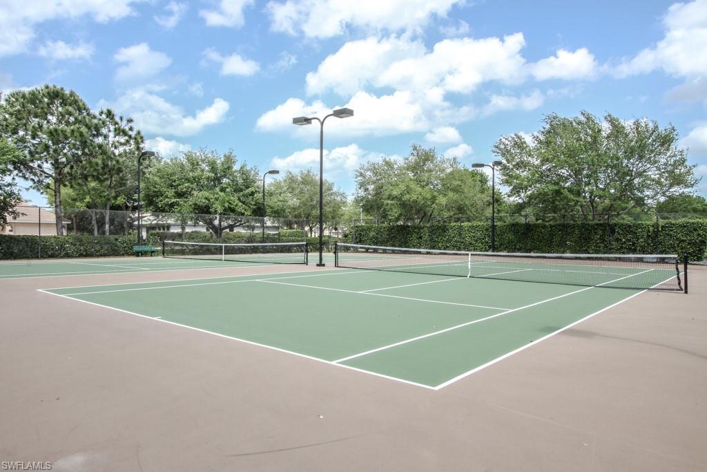 AUTUMN WOODS - Residential