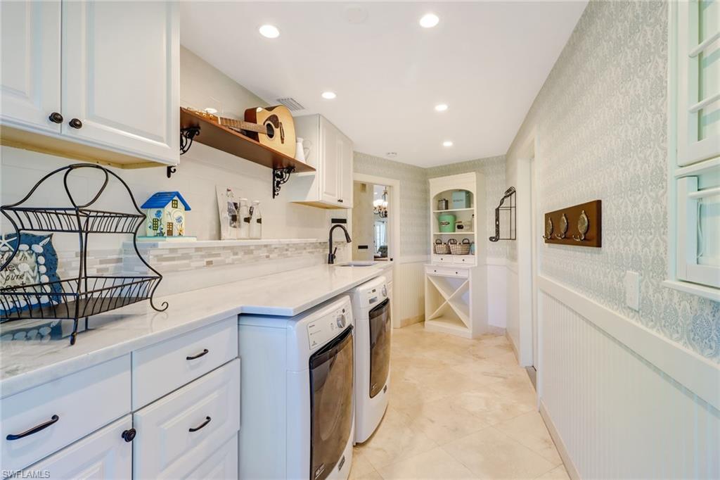 PARK SHORE - Residential