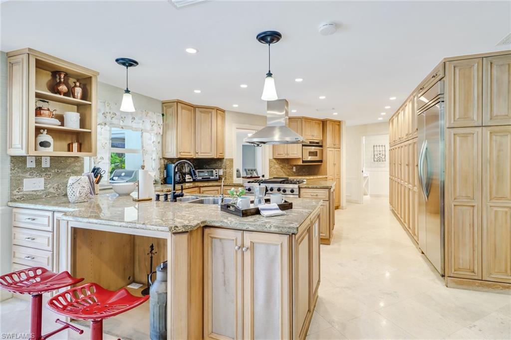 PARK SHORE - Residential