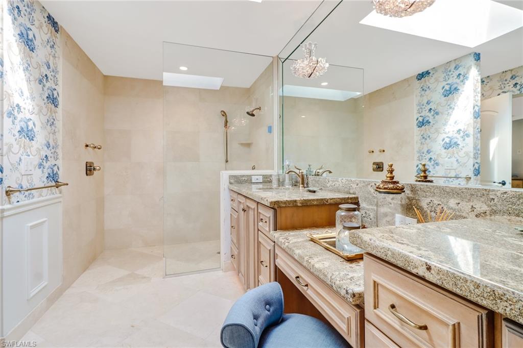 PARK SHORE - Residential