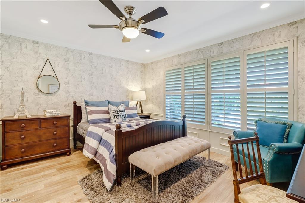 PARK SHORE - Residential