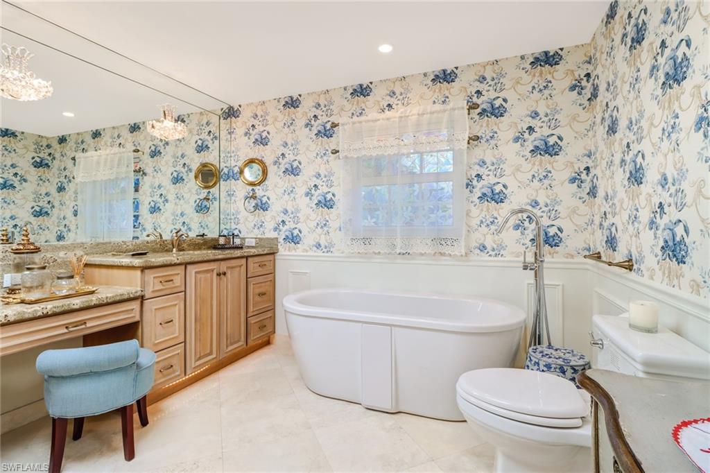 PARK SHORE - Residential