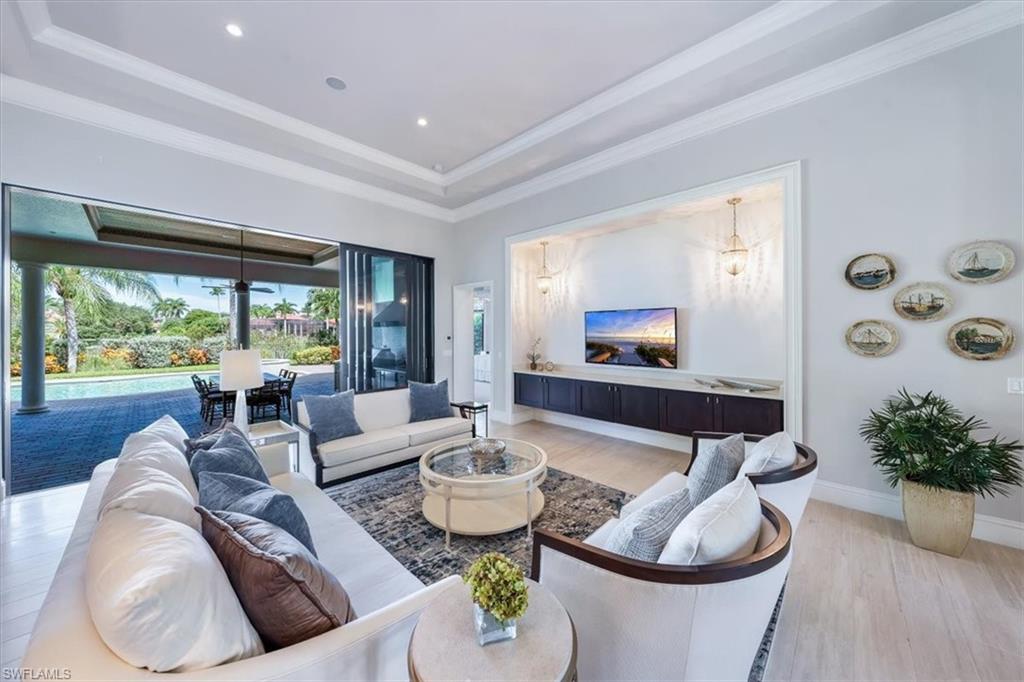 QUAIL WEST - Residential